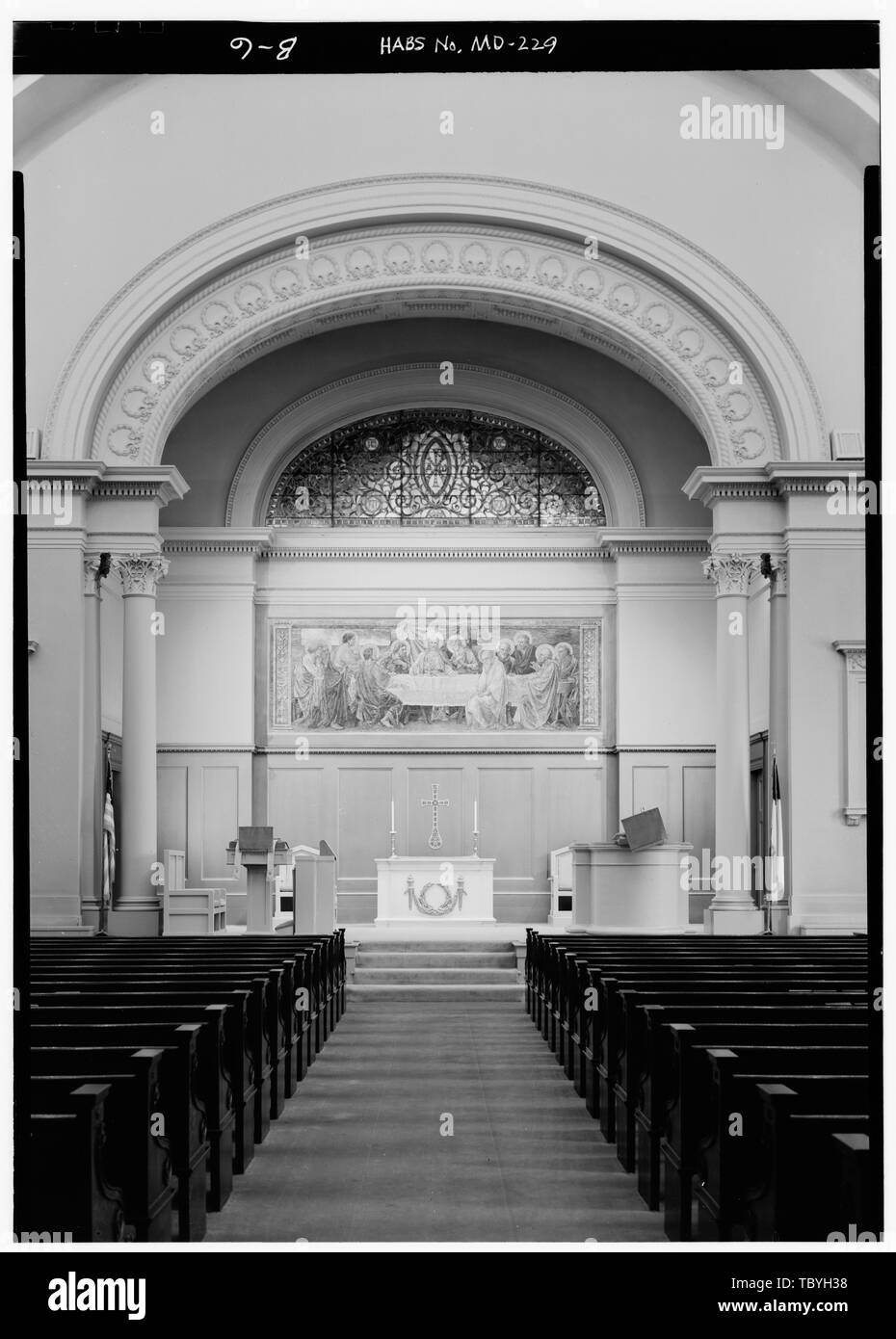 Mars 1960 VUE DÉTAILLÉE DE CHOEUR MONTRANT 'CÈNE' PAR TIFFANY MOSAÏQUE First Unitarian Church, Franklin et Charles Rues, Baltimore, ville indépendante, MD Godefroy, Maximilian Pickering, E H, photographe Boucher, Jack E., photographe Banque D'Images