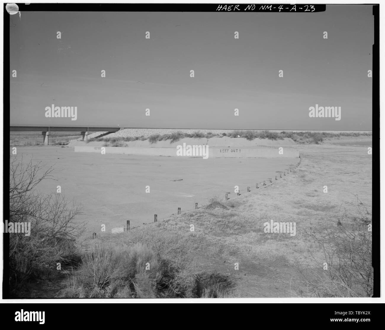 Déversoir DU BARRAGE DE McMILLAN n° 2. Vue DE WEST Carlsbad Irrigation District, McMillan, barrage sur la rivière Pecos, 13 miles au nord de Carlsbad, Carlsbad, Eddy County, NM Banque D'Images