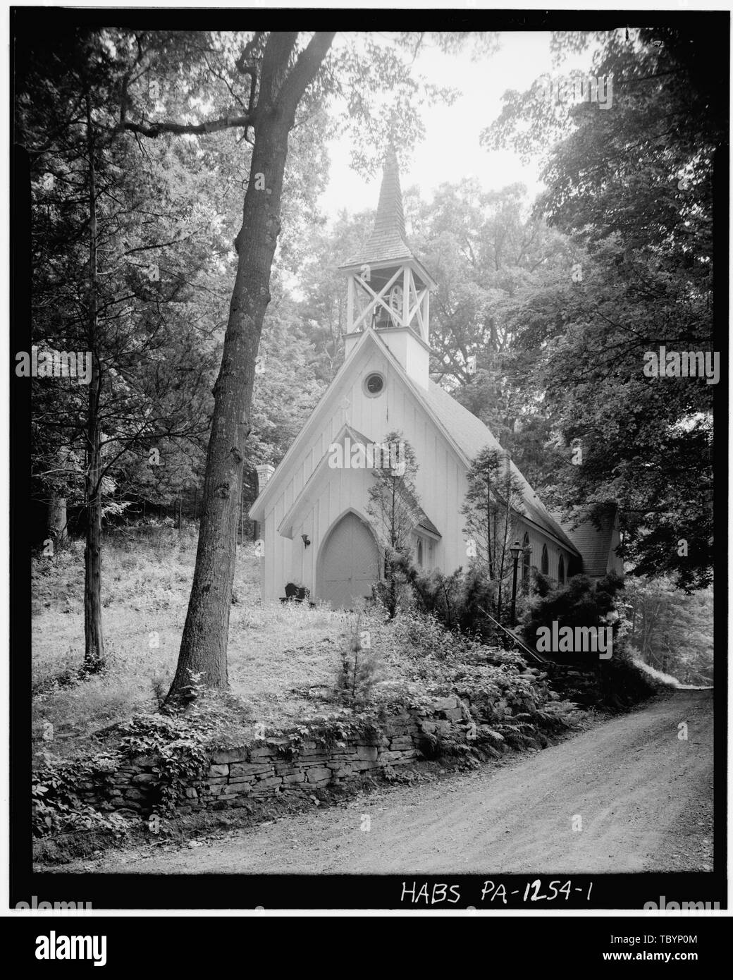 (Nord) d'ALTITUDE AVANT Saint Jean l'Evangéliste Église Épiscopale, Dingmans Ferry, comté de Pike, PA Banque D'Images