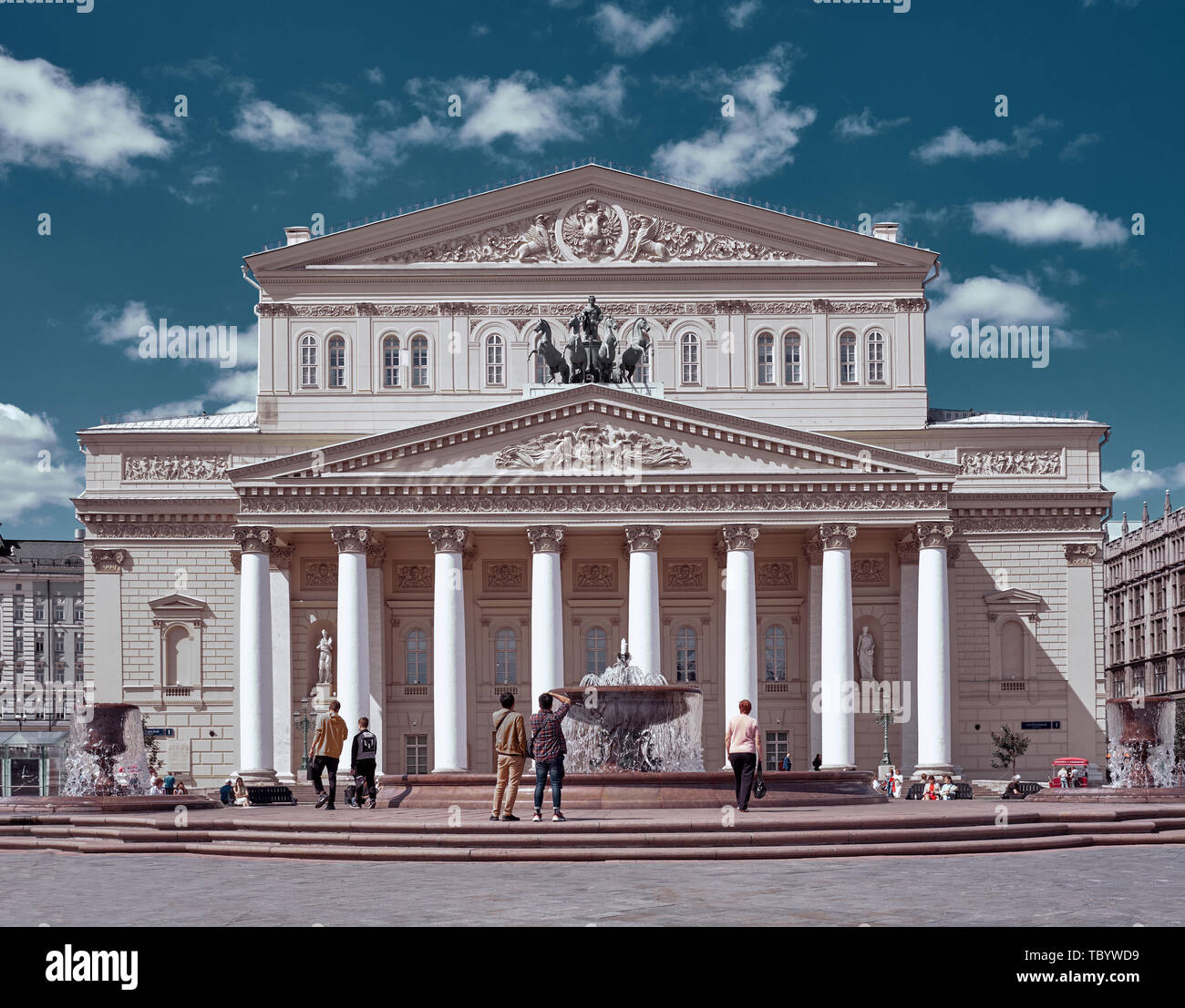 Moscou, Russie - Jun 04, 2019 : Avis de Grand Théâtre en bâtiment en style architectural classique. Bâtiment du théâtre classique avec frontons sur triangle Banque D'Images