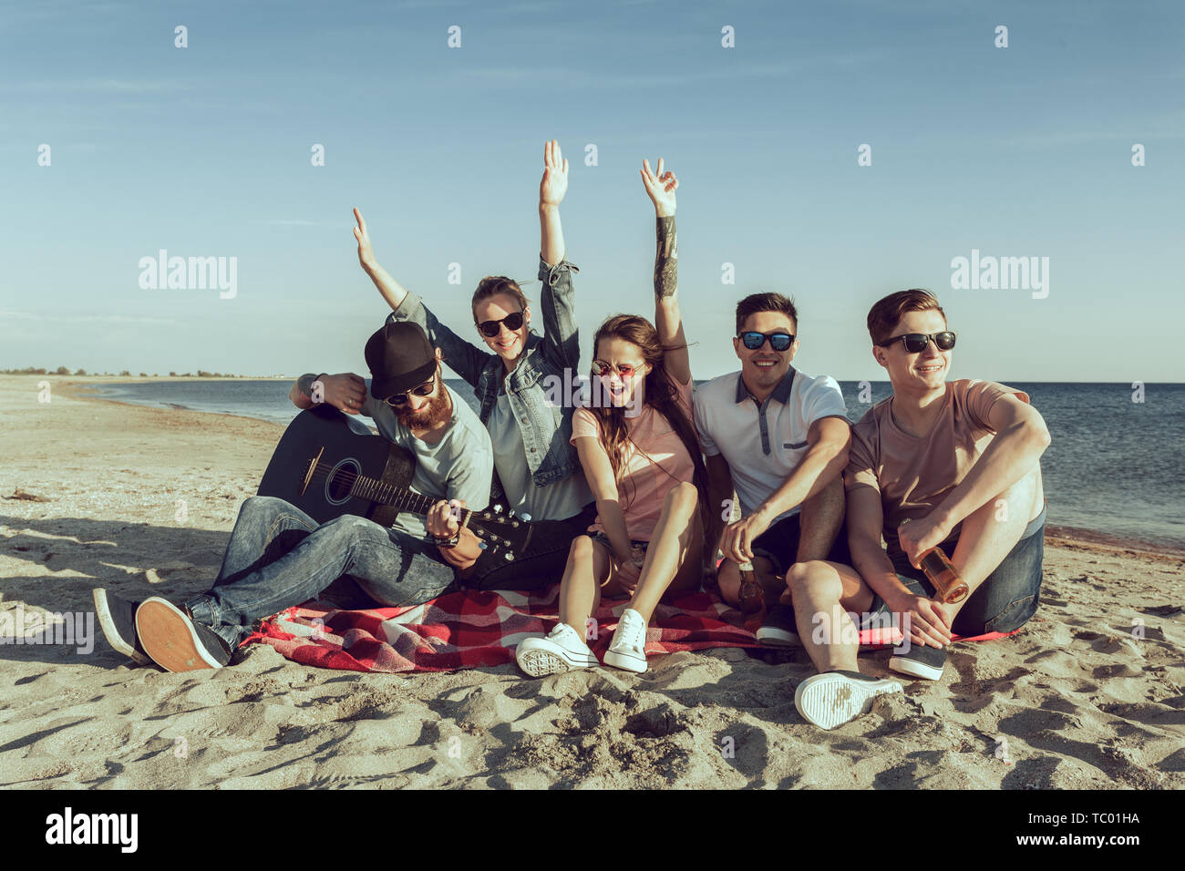 Les jeunes gens hipster en vacances Banque D'Images