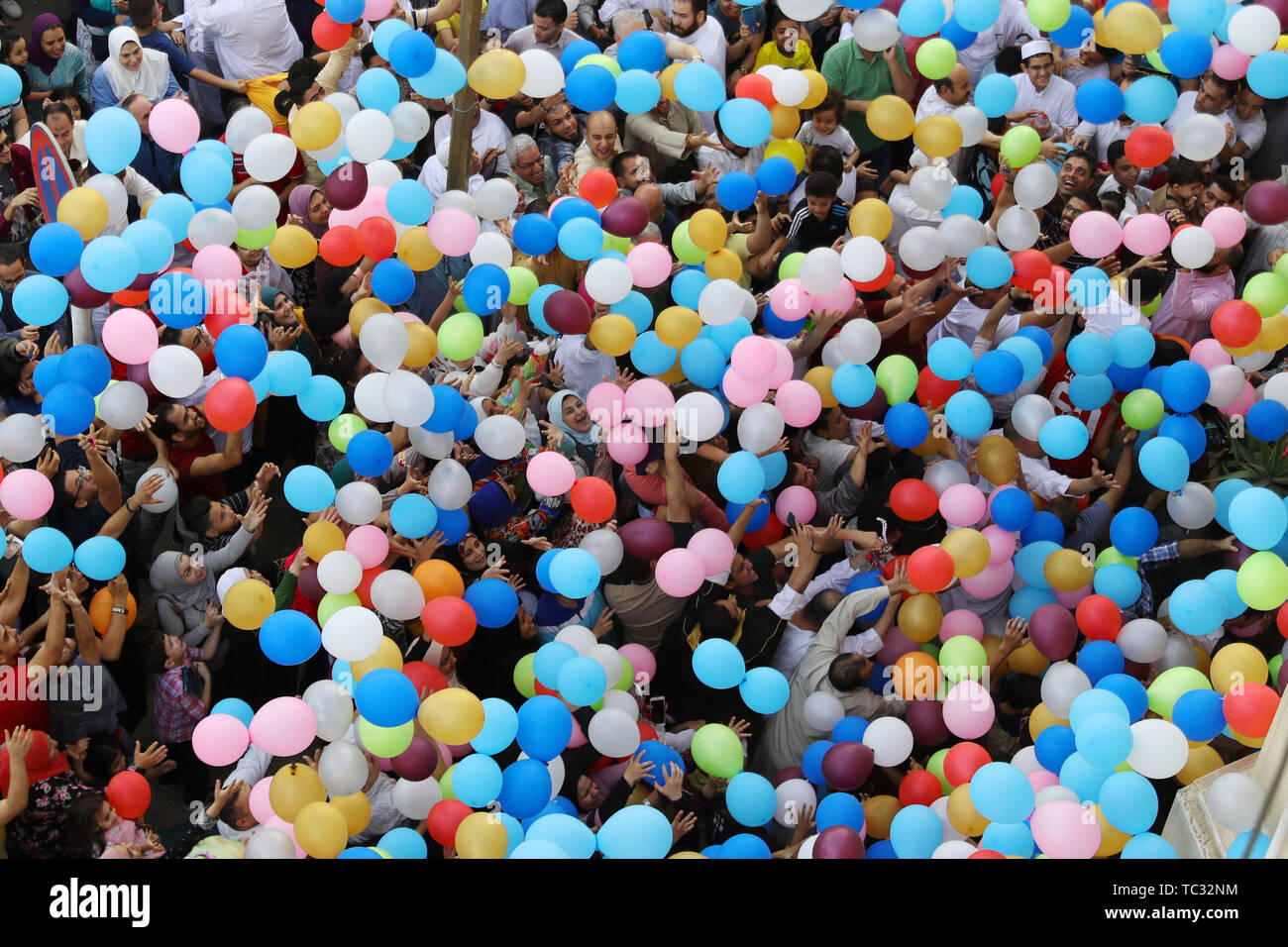 Le Caire. 5 juin, 2019. Les musulmans célèbrent l'Aïd al-Fitr au Caire, en Égypte le 5 juin 2019. Credit : Ahmed Gomaa/Xinhua/Alamy Live News Banque D'Images