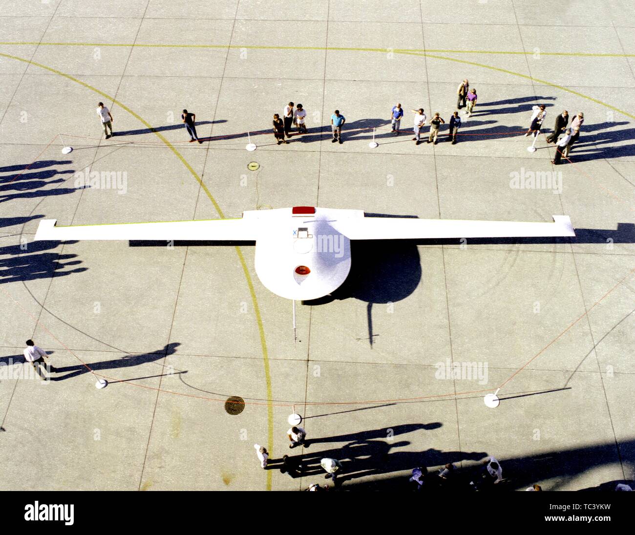 Vue aérienne de la Lockheed Martin/Boeing DarkStar Tier III unpiloted aérien au Centre de recherche de vol de Dryden, Edwards, Californie, le 14 septembre 1995. Droit avec la permission de la National Aeronautics and Space Administration (NASA). () Banque D'Images