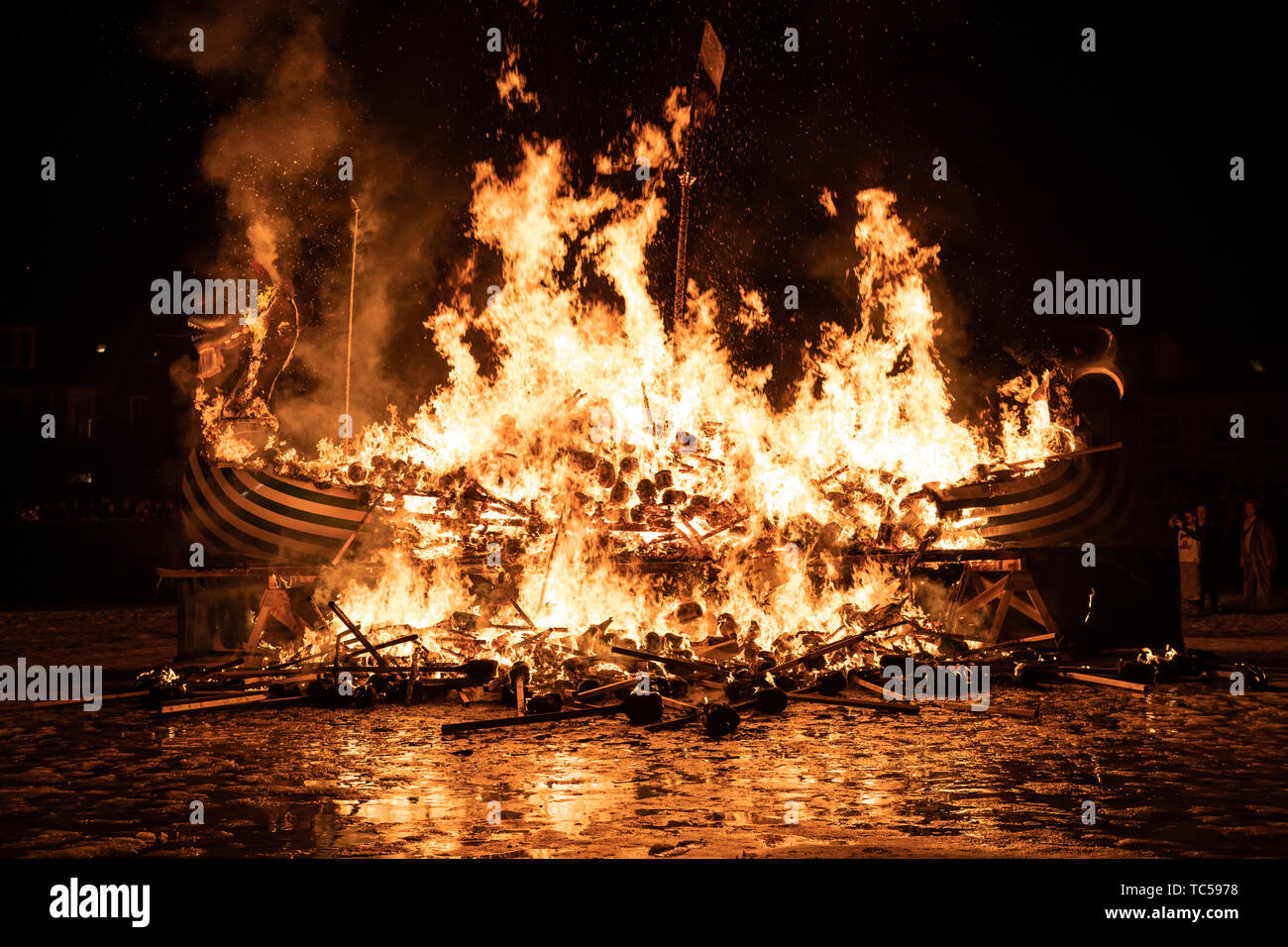 Lerwick, îles Shetland, Écosse, Royaume-Uni. 29 janvier 2019. Up Helly Aa festival viking fire procession qui est unique aux Shetland et lieu le dernier Banque D'Images