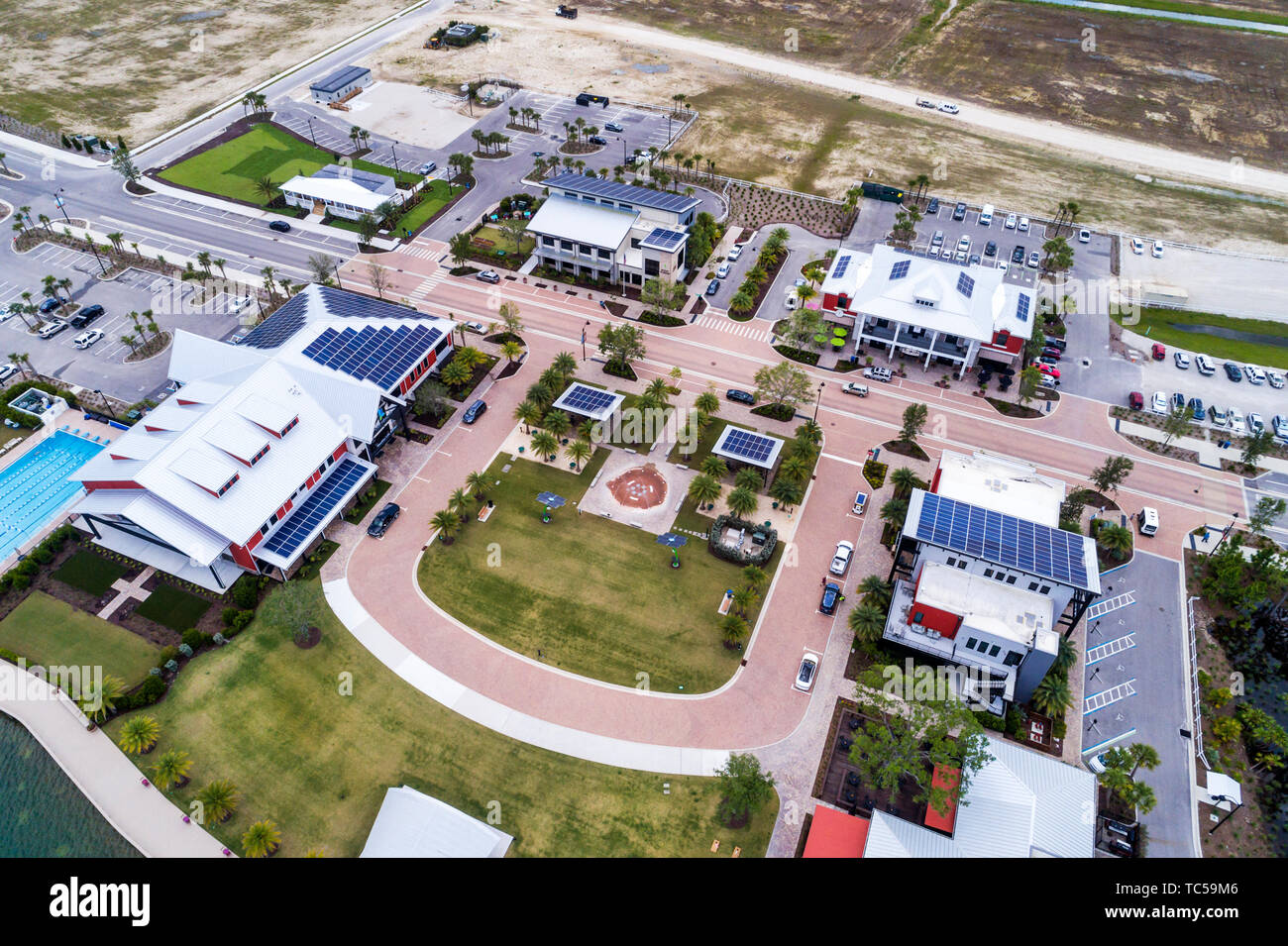 Babcock Ranch Florida, vue aérienne au-dessus, Master communauté planifiée première centrale solaire de panneaux de la ville bâtiments commerciaux Banque D'Images