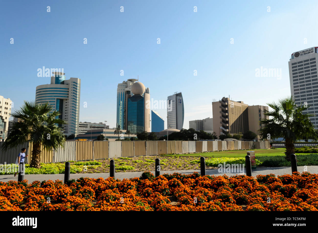 Vue de bâtiments modernes à Union Square de la station de métro union Dubaï Émirats Arabes Unis Banque D'Images