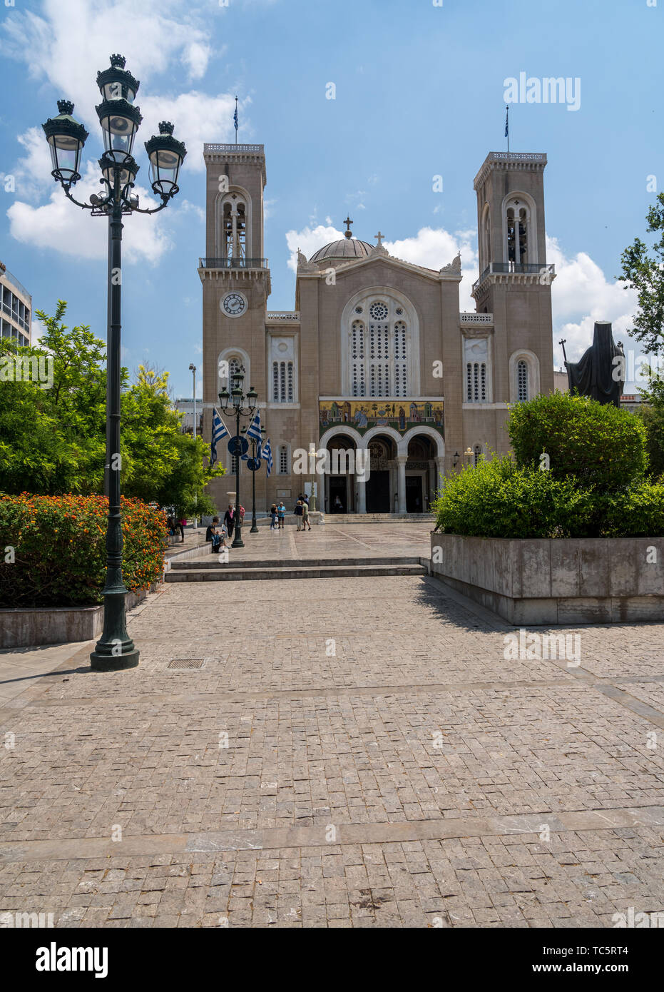 Extérieur de la Cathédrale Métropolitaine Orthodoxe Grec à Athènes Banque D'Images