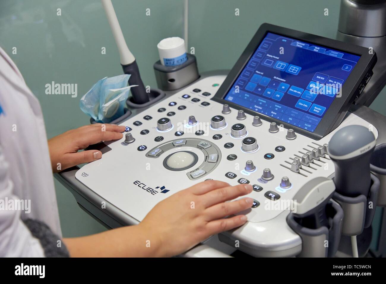 Des systèmes de diagnostic à ultrasons, l'échographie 4D, hôpital, Donostia, San Sebastian, Gipuzkoa, Pays Basque, Espagne Banque D'Images