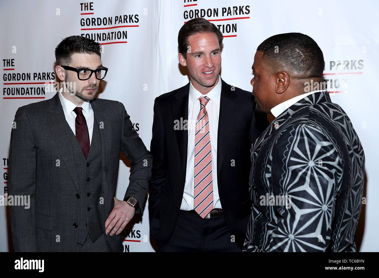 New York, NY, USA. 4 juin, 2019. Alexander Soros, Peter W. Kunhardt, Jr., Kehinde Wiley au arrivées de Gordon Parks Foundation 2019 Gala, Cipriani 42nd Street, New York, NY, le 4 juin 2019. Crédit : Steve Mack/Everett Collection/Alamy Live News Banque D'Images