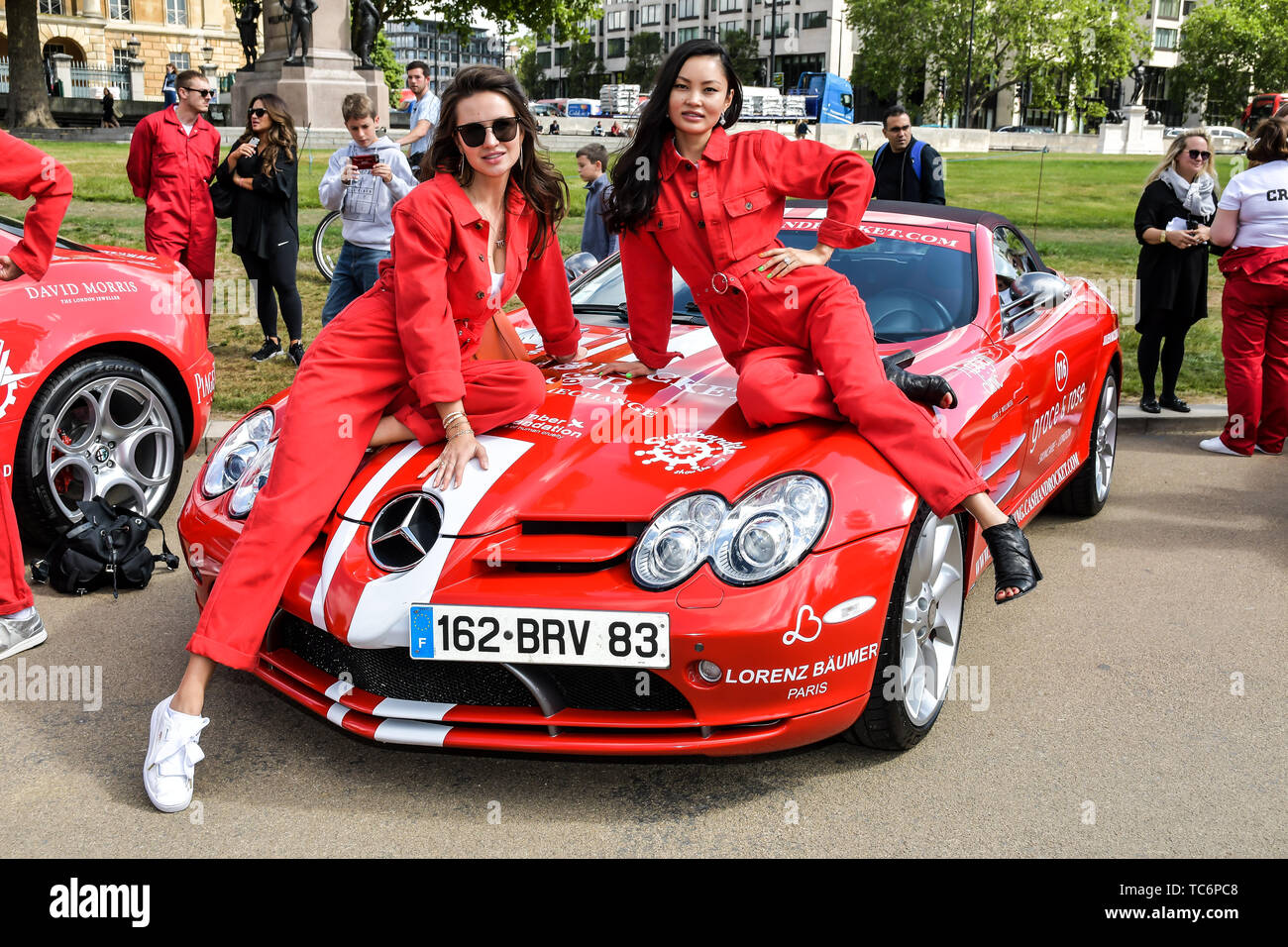 Londres, Royaume-Uni. 06 Juin, 2019. Alina Coughlan (R) du Kazakhstan à Cash & Rocket Photocall à Wellington Arch, le 6 juin 2019, Londres, Royaume-Uni : Crédit photo Capital/Alamy Live News Banque D'Images