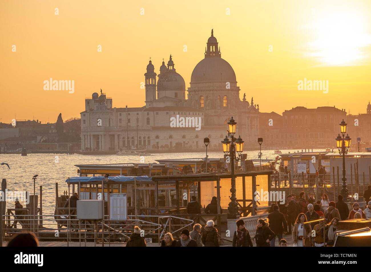 Coucher de soleil depuis la Riva degli Schiavoni, Venise, Italie Banque D'Images