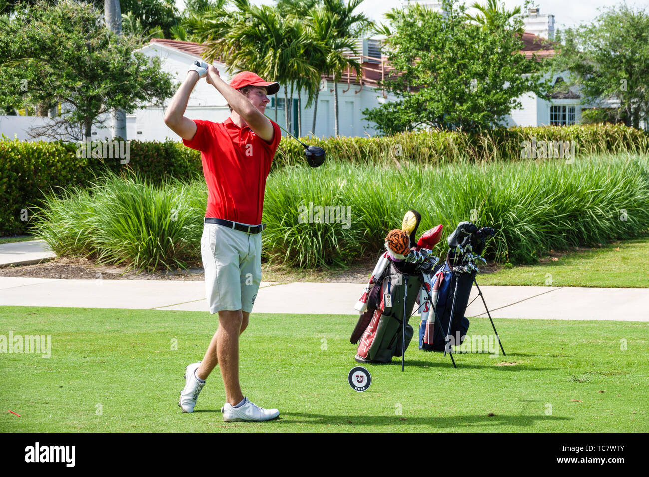 Miami Beach Florida, Normandy Shores public Golf Club, Battle at the Shores NCAA Division II Tournament, varsity, étudiants golfeurs golfeurs p Banque D'Images