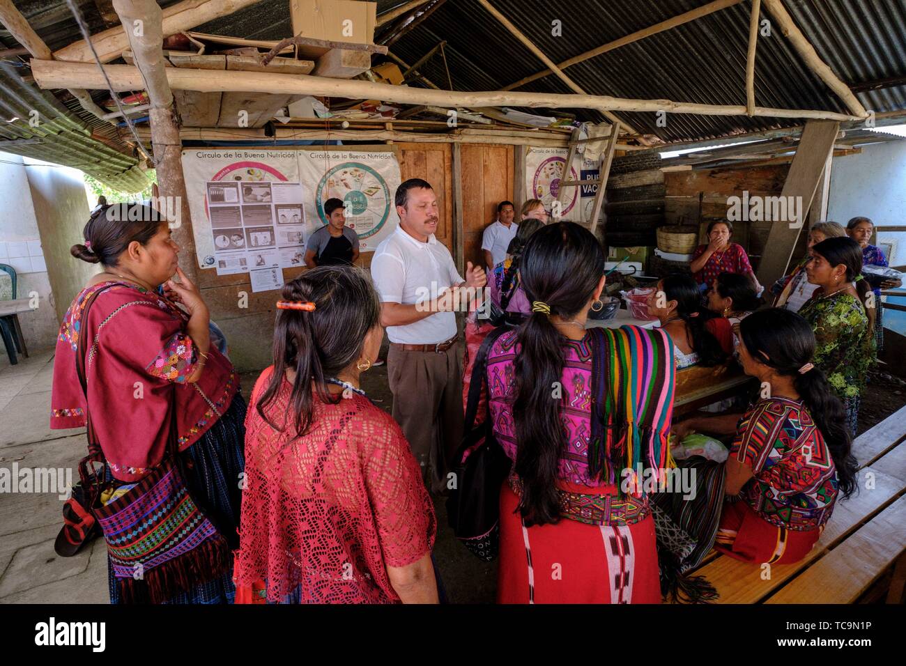Formation des sages-femmes traditionnelles, la Taña, Zona Reina, Quiche, Guatemala, Amérique centrale. Banque D'Images
