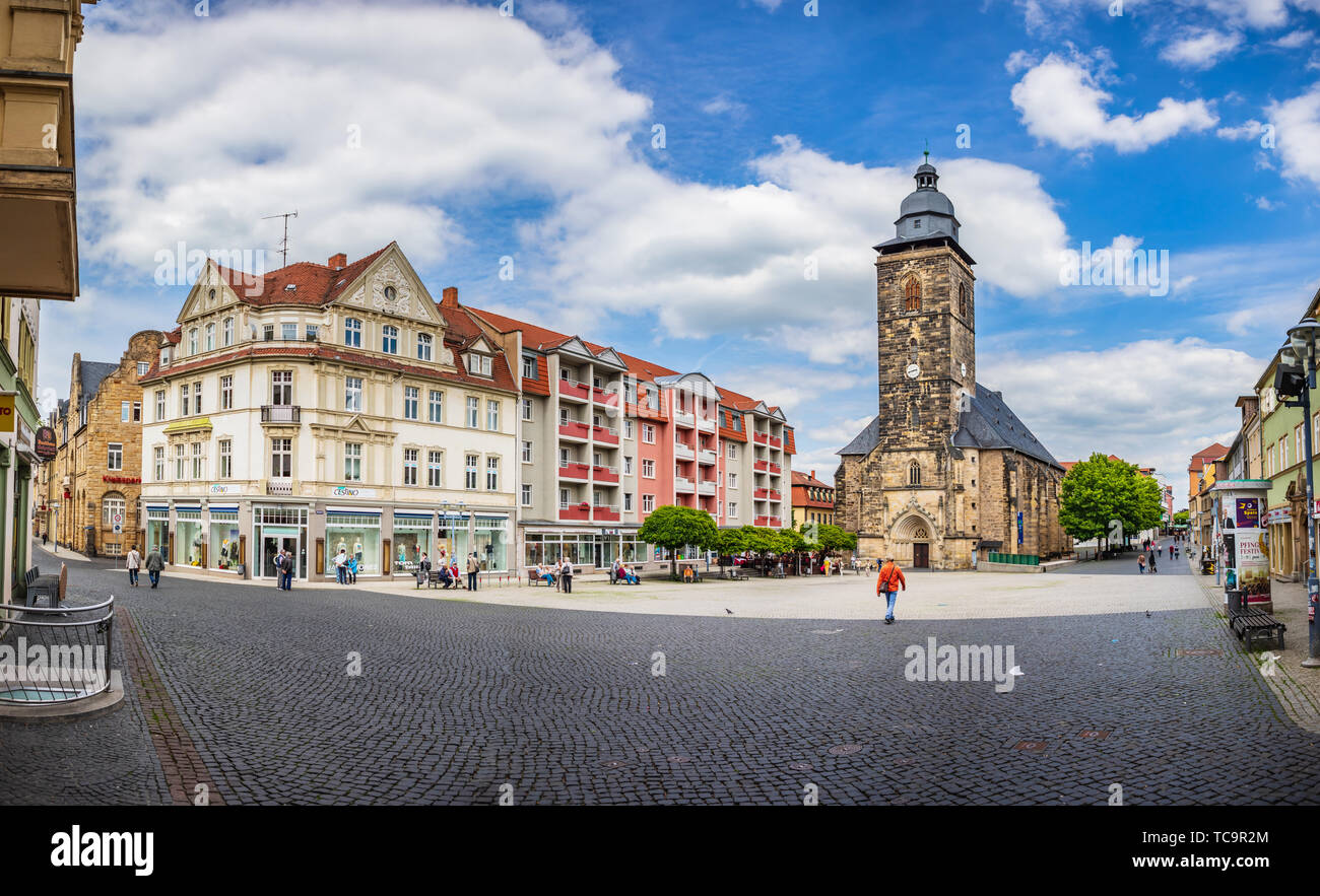 GOTHA, ALLEMAGNE - circa 2019 MAI : Margarethenkirche et Neumarkt à Gotha, Thuringe, Allemagne Banque D'Images