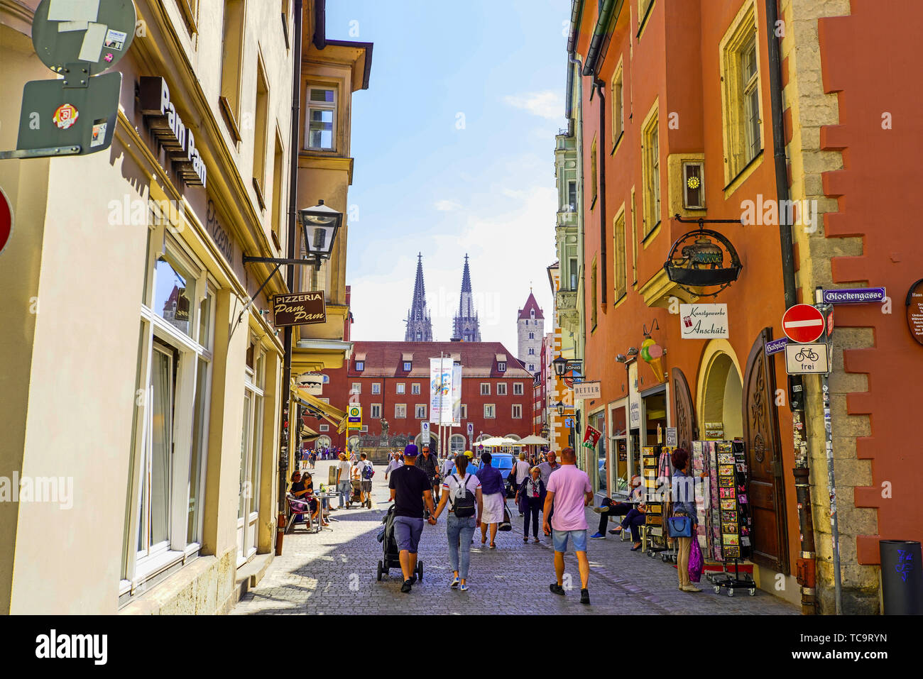 Steet, dans la vieille ville de Ratisbonne Haut-palatinat, en Bavière, Allemagne. Banque D'Images