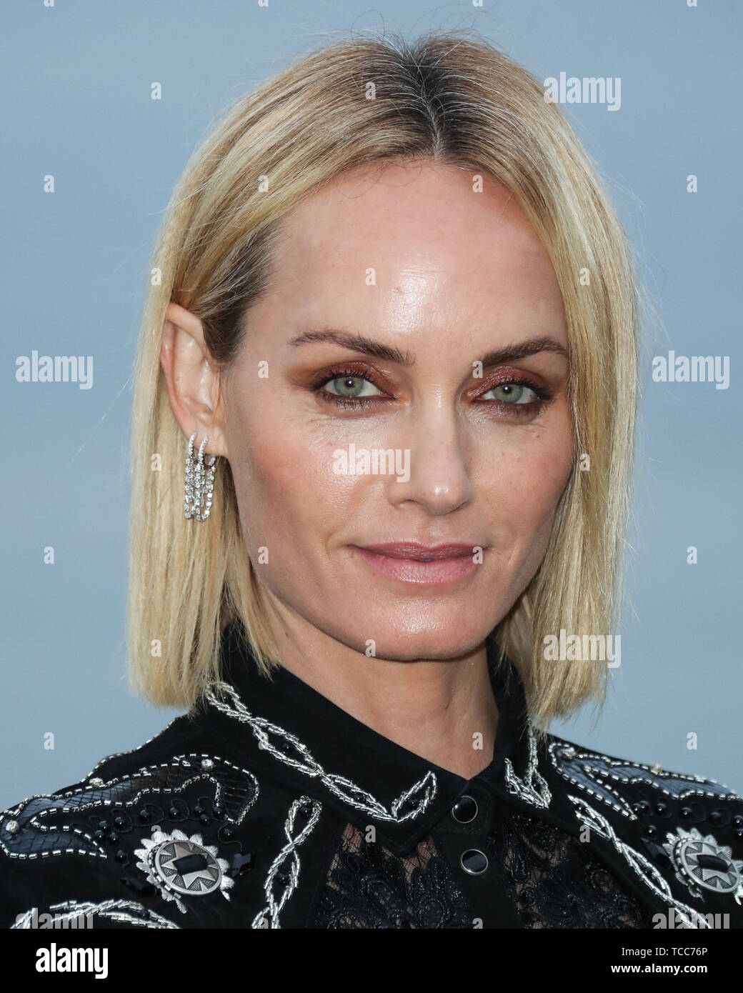 Malibu, United States. 06 Juin, 2019. MALIBU, LOS ANGELES, CALIFORNIE, USA - 06 juin : Amber Valletta actrice arrive à la Saint Laurent Mens Spring Summer 20 Show qui a eu lieu à Paradise Cove Beach le 6 juin 2019 à Malibu, Los Angeles, Californie, États-Unis. (Photo par Xavier Collin/Image Crédit : Agence de Presse) L'agence de presse Image/Alamy Live News Banque D'Images