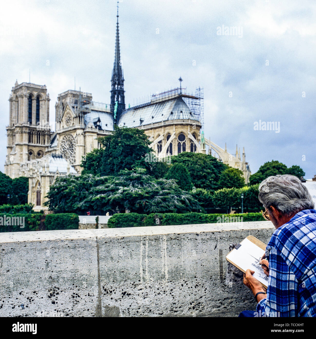 Croquis de l'artiste la cathédrale Notre-Dame de Paris, avant l'incendie du 15 avril 2019, à l'Est et au sud des façades, spire, Paris, France, Europe, Banque D'Images
