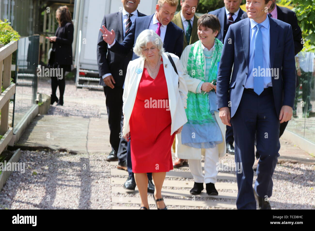 Brexit Nigel Farage, chef du parti à un Brexit Ann Widdecombe rallye parti aujourd'hui à Chester avec Ann Widdecombe : où : Chester, Royaume-Uni Quand : 06 mai 2019 Source : WENN.com Banque D'Images