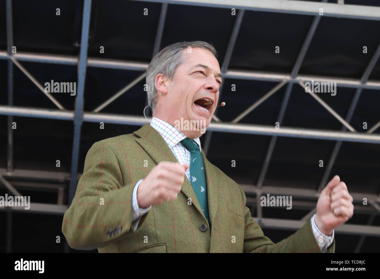 Brexit Nigel Farage, chef du parti à un Brexit Ann Widdecombe rallye parti aujourd'hui à Chester avec Nigel Farage : où : Chester, Royaume-Uni Quand : 06 mai 2019 Source : WENN.com Banque D'Images