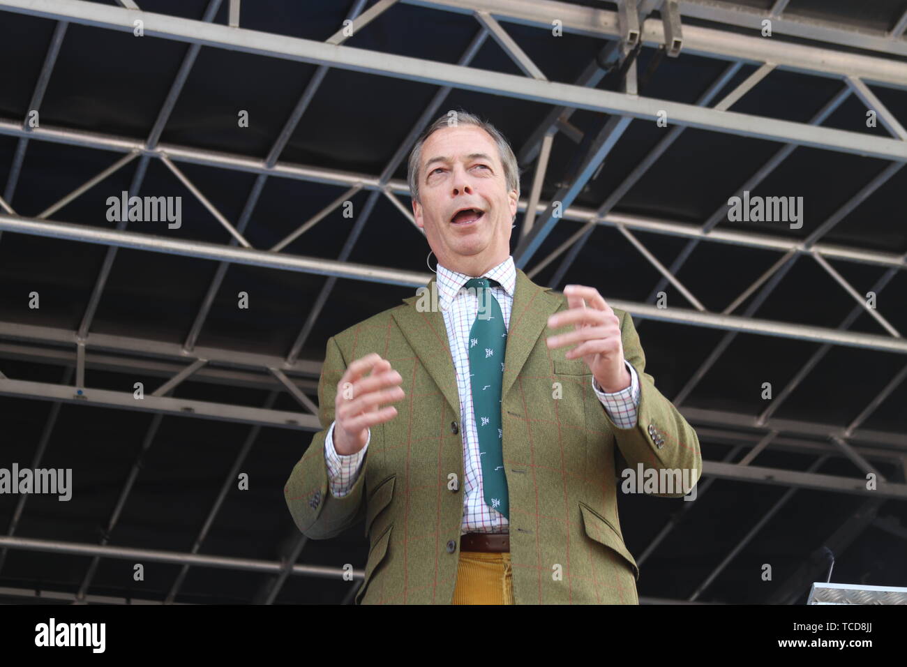 Brexit Nigel Farage, chef du parti à un Brexit Ann Widdecombe rallye parti aujourd'hui à Chester avec Nigel Farage : où : Chester, Royaume-Uni Quand : 06 mai 2019 Source : WENN.com Banque D'Images