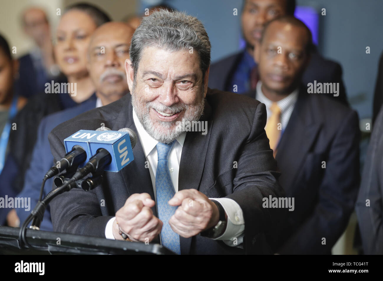 Organisation des Nations Unies. 07Th Juin, 2019. Ralph E. Gonsalves, Premier Ministre de Saint Vincent et les Grenadines, adresses presse à l'issue de l'élection de son pays au Conseil de sécurité aujourd'hui au siège des Nations Unies à New York.Photo : Luiz Rampelotto/EuropaNewswire.Crédit photo obligatoire. Credit : Luiz Rampelotto/ZUMA/Alamy Fil Live News Crédit : ZUMA Press, Inc./Alamy Live News Banque D'Images