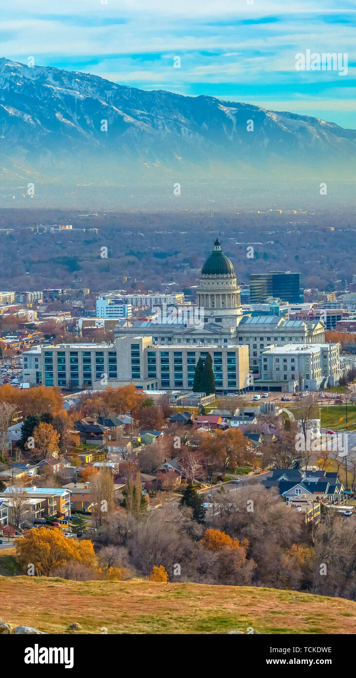 Bâtiment de la capitale de l'état de l'Utah Panorama et gratte-ciel dominant de la grande ville Banque D'Images