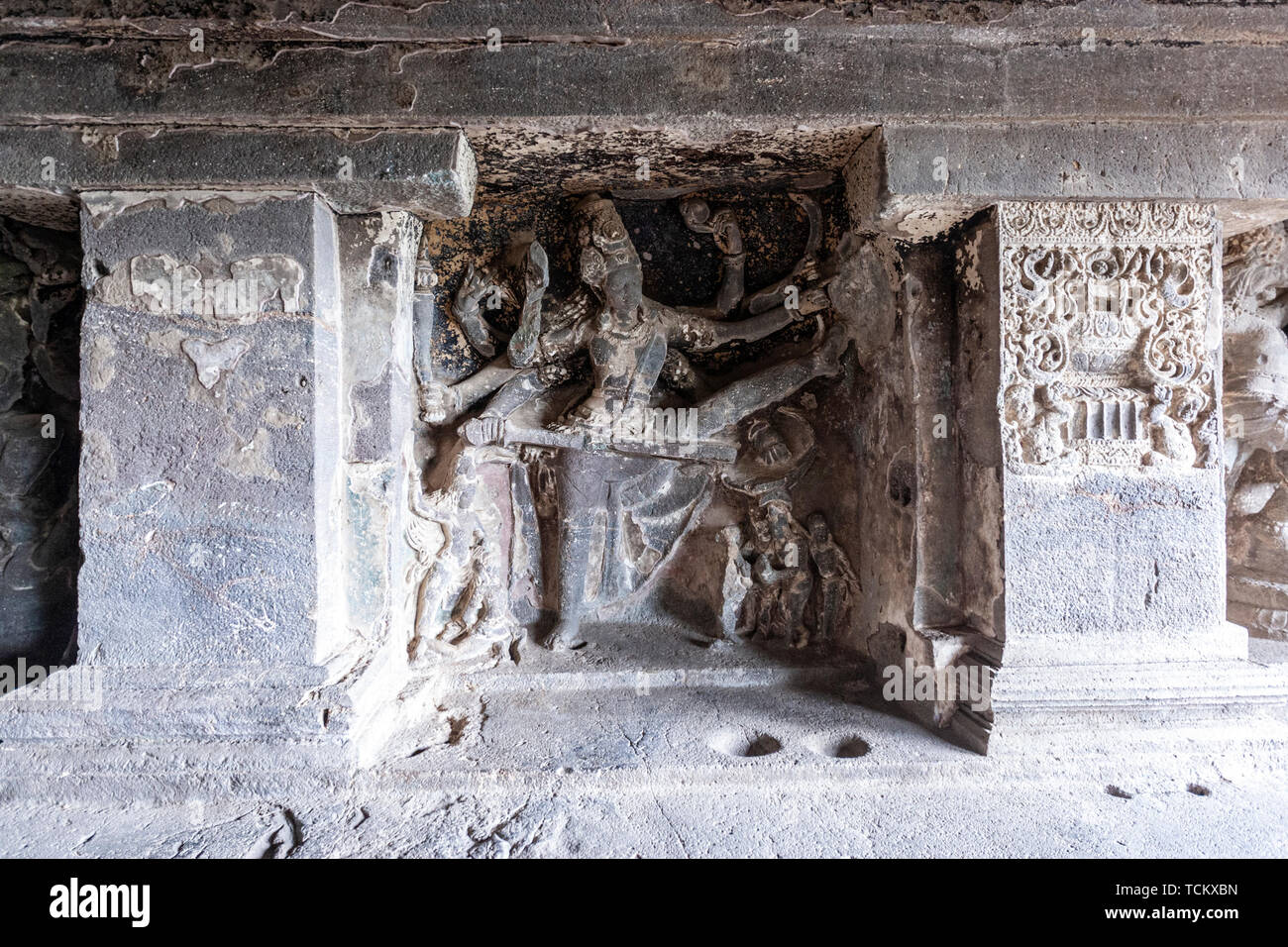 Cave Grotte, 15 monuments hindous, les grottes d'Ellora, rock-cut temple-monastère, Aurangabad grottes du Maharashtra, en Inde. Banque D'Images
