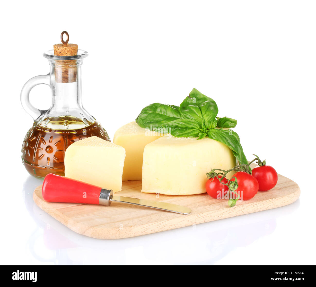 La mozzarella en tranches de légumes isolated on white Banque D'Images