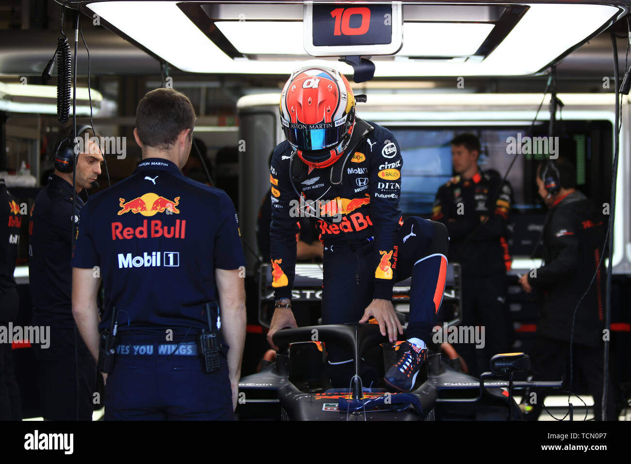 8 juin 2019, Circuit Gilles Villeneuve, Montréal, Québec, Canada ; Formule 1 Grand Prix du Canada, séances de qualification ; Aston Martin Racing Red Bull, Pierre Gasly Banque D'Images