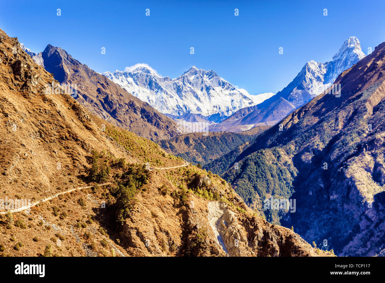 Vue panoramique de Mt. Everest, Lhotse, Nuptse et l'Ama Dablam sur la randonnée à vélo à partir de Namche Bazar à Tengboche et sur le chemin de l'Everest Camp de Base Banque D'Images