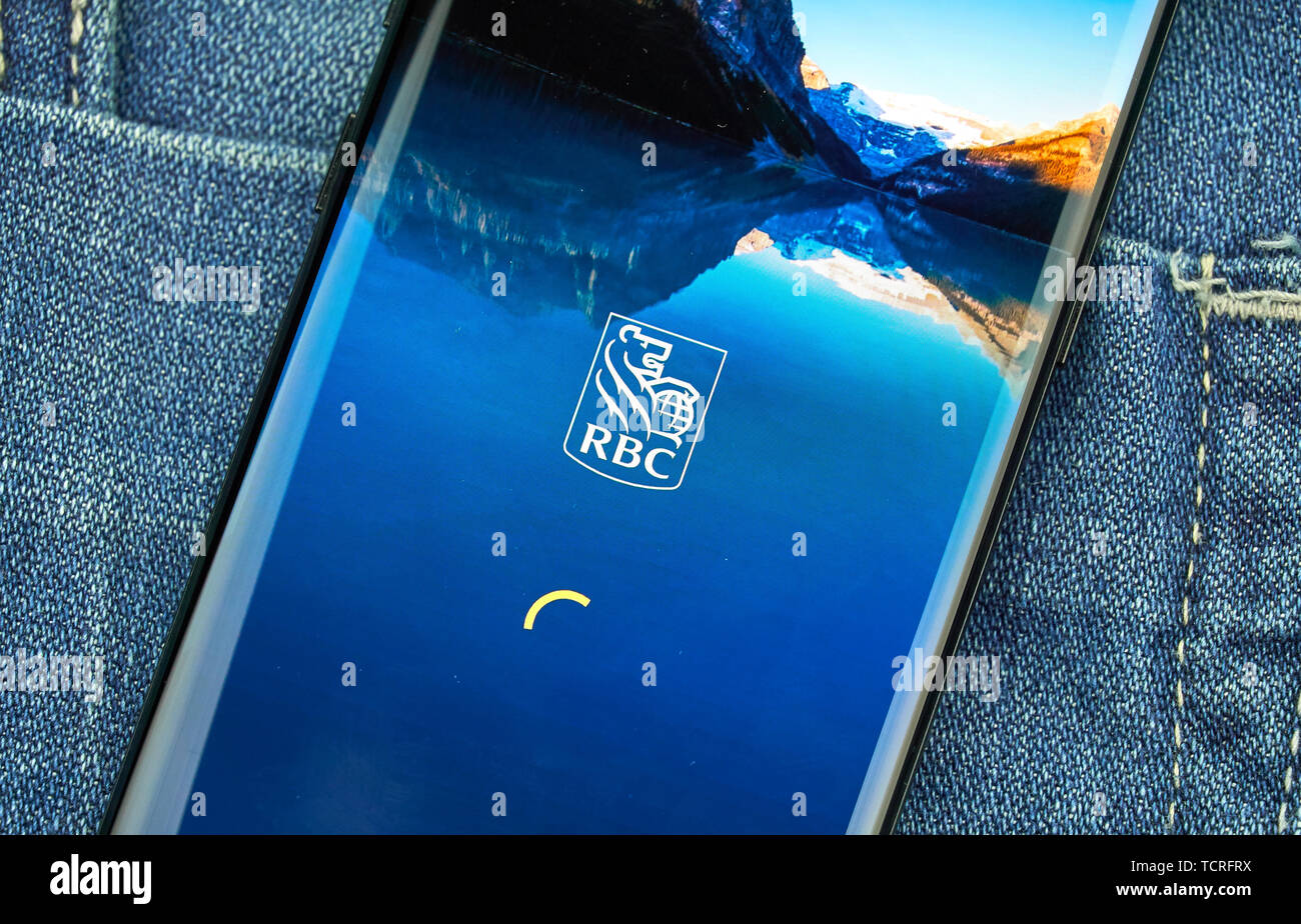 Montréal, Canada - le 23 décembre 2018 : RBC app android sur Samsung S8 écran. RBC Banque Royale est le principal fournisseur de services financiers et d'assistance t Banque D'Images