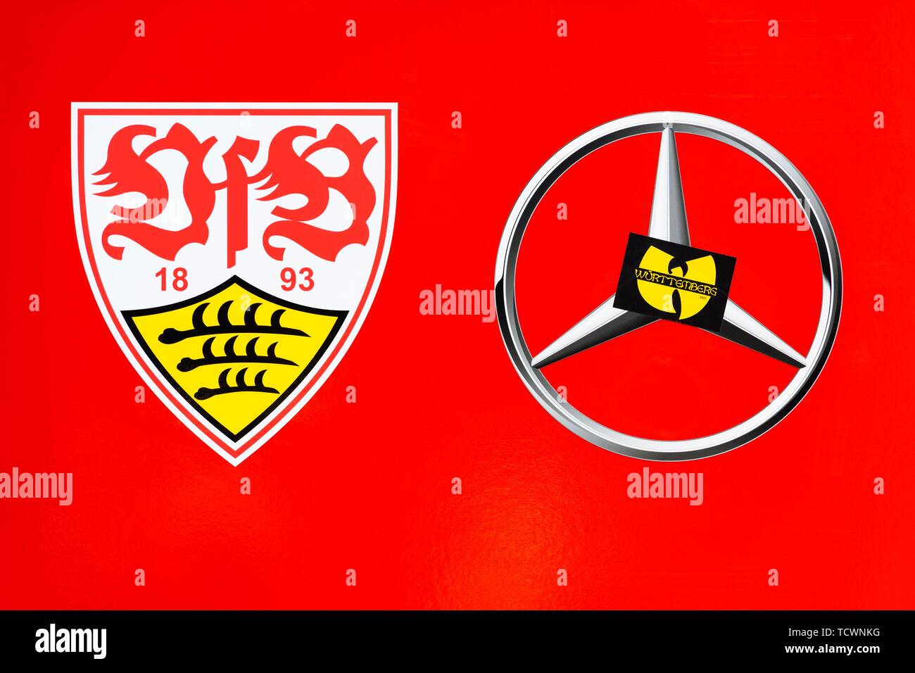 Logos, le VFB Stuttgart football club parrain, Mercedes Benz, Allemagne Banque D'Images
