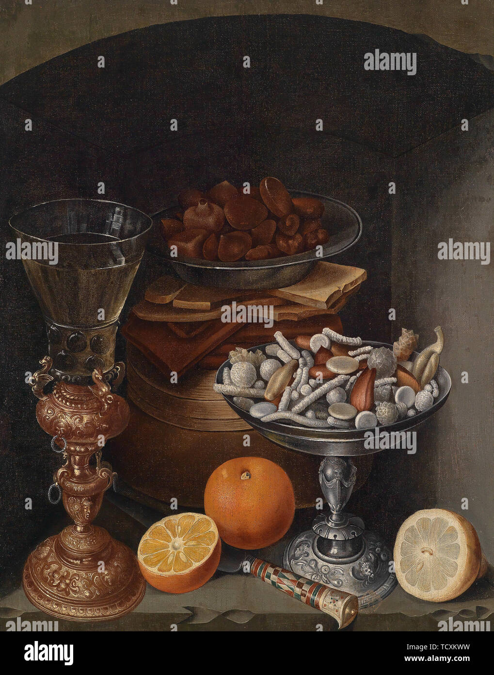Nature morte avec un verre à vin, des oranges, une assiette avec des champignons et une coupe d'argent, début du 17e cen.. Organisateur : Flegel, Georg (1566-1638). Banque D'Images