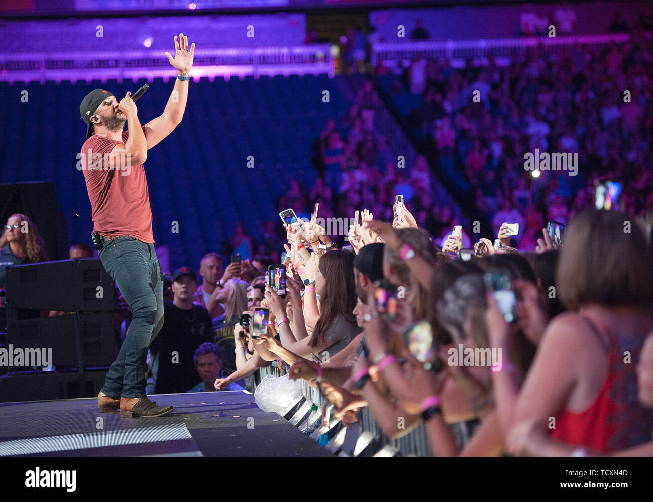 9 juin 2019 - Nashville, Tennessee, USA - Musicien LUKE BRYAN effectue live au Nissan Stadium dans le cadre du CMA 2019 Music Festival qui a eu lieu au centre-ville de Nashville. Copyright 2019 Jason Moore. (Crédit Image : © Jason Moore/Zuma sur le fil) Banque D'Images