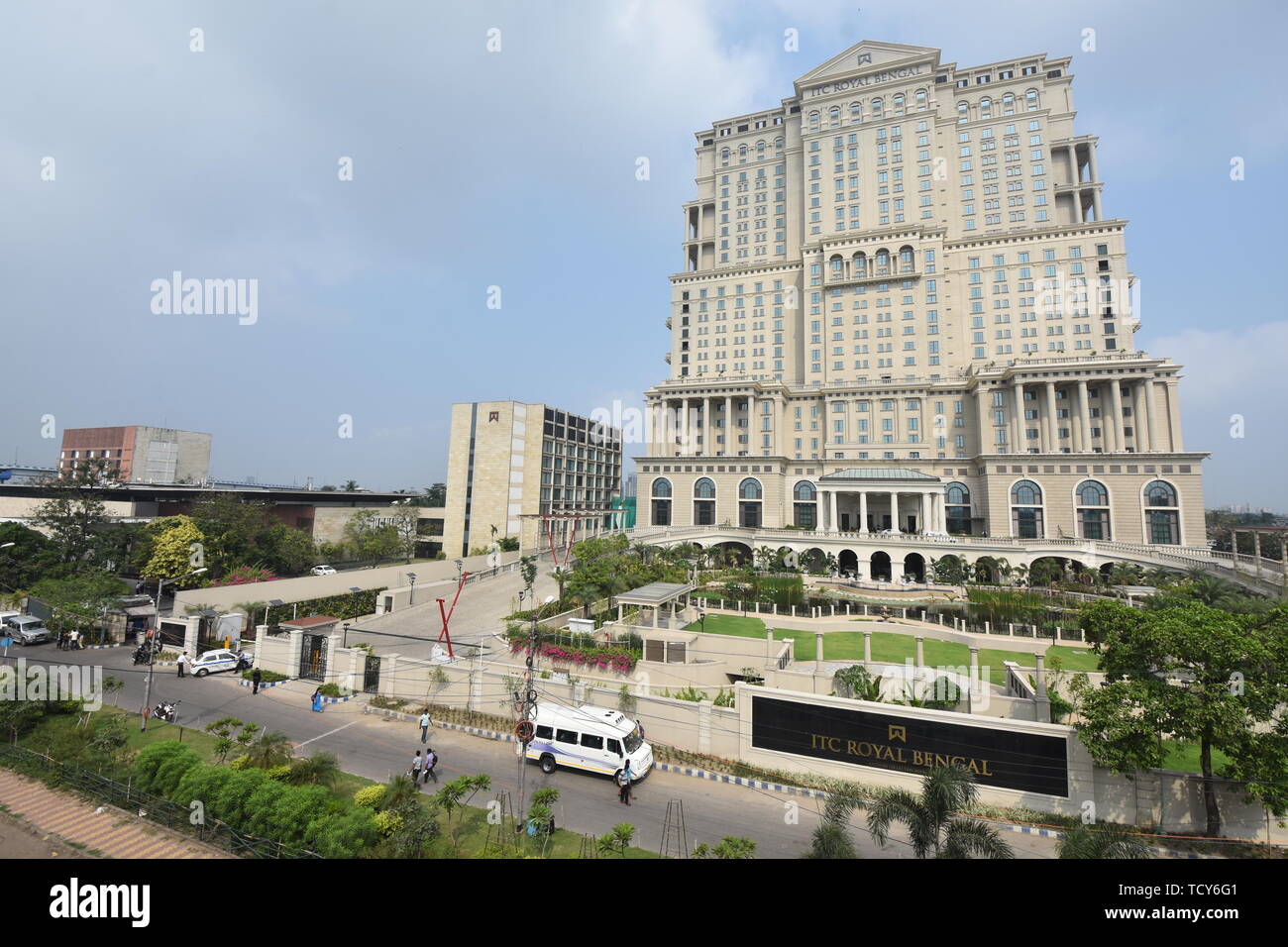 Kolkata, Inde. 10 Juin, 2019. L'ITC Royal Bengal. Un jour avant l'ouverture de nouvelles 133 mètres de hauteur avec 456 chambres de l'hôtel ITC Sonar et de l'ITC Royal B Banque D'Images