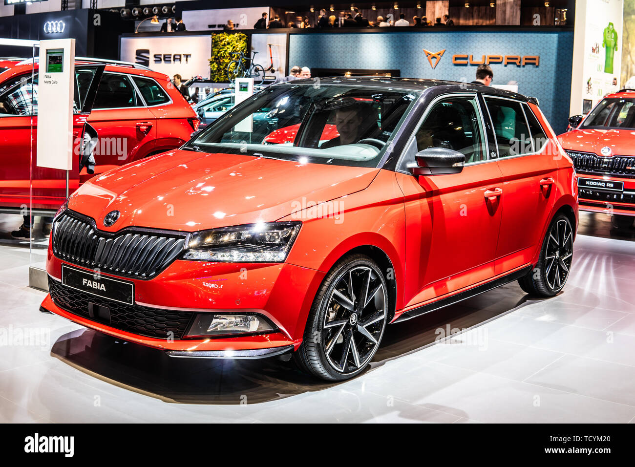 Bruxelles, Belgique, Jan 18, 2019 : rouge métallique Skoda Fabia à Bruxelles Salon de l'automobile, produit par le fabricant automobile tchèque Skoda Auto Banque D'Images