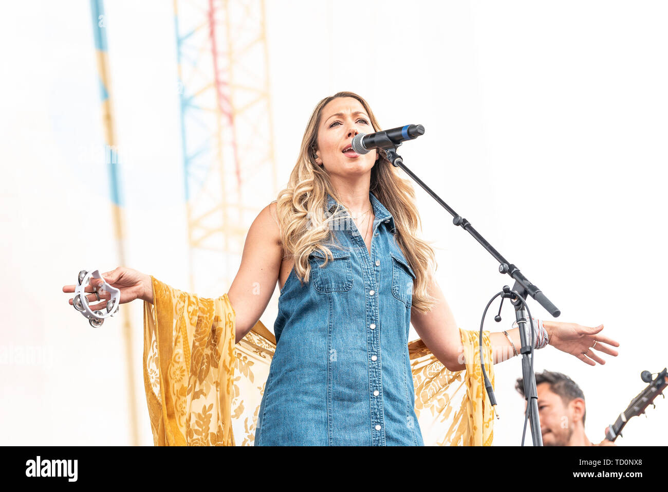 NASHVILLE, TENNESSEE - 09 juin : Colbie Caillat joue sur la scène pour le jour 4 de l'AMC 2019 Music Festival 09 Juin, 2019 à Nashville, Tennessee. Photo : Andrew/MediaPunch Wendowski pour imageSPACE Banque D'Images