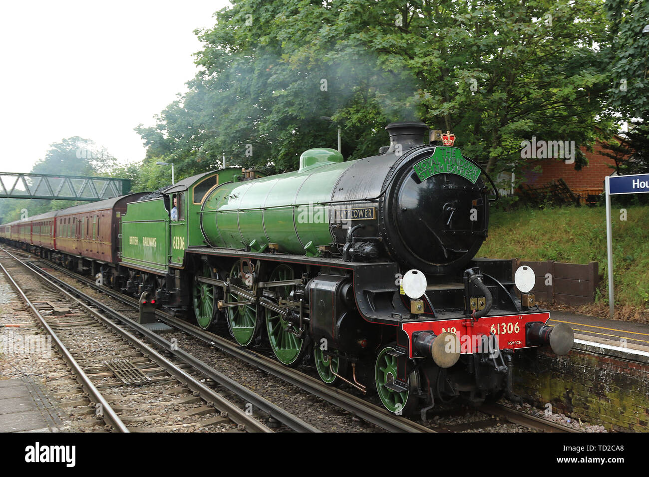 Mayflower LNER Thompson Classe B1 61306 Locomotive à vapeur, le Royal Windsor Express à vapeur, la gare de Hounslow, London, UK, 11 juin 2019, photo de Banque D'Images