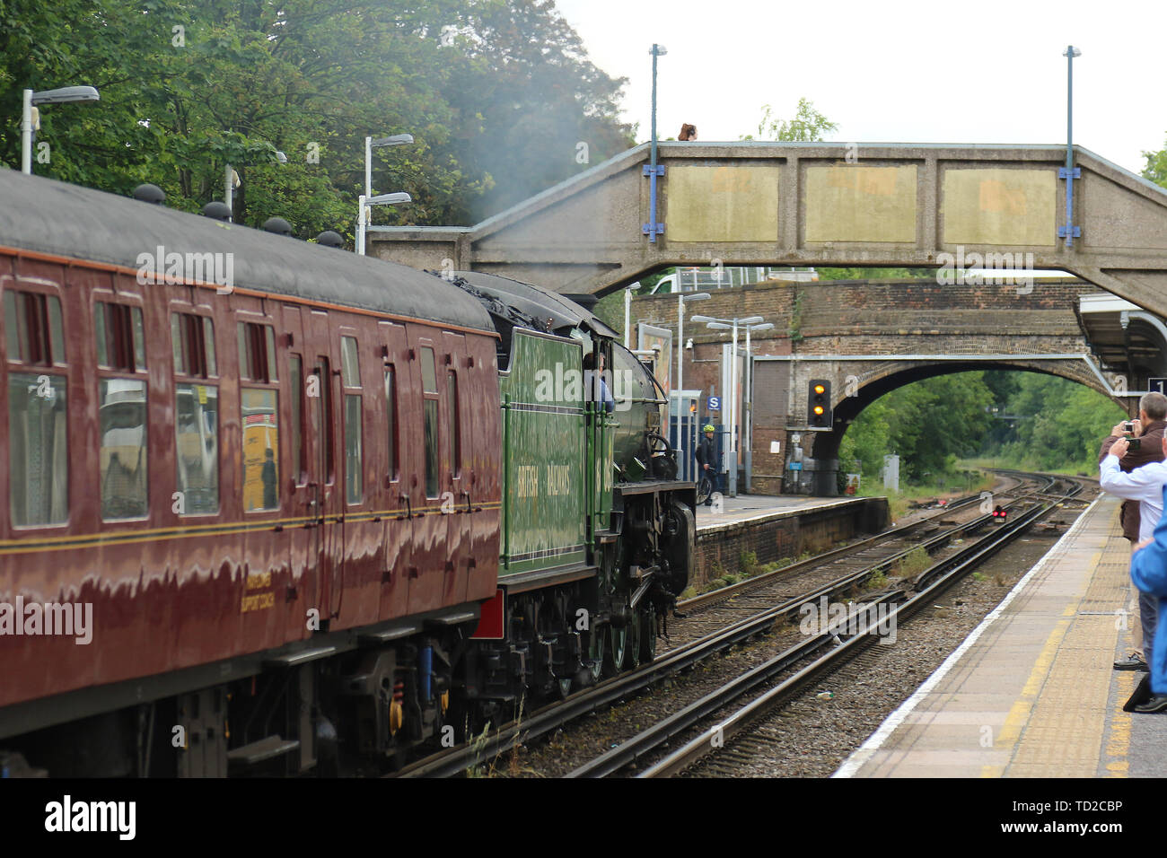 Mayflower LNER Thompson Classe B1 61306 Locomotive à vapeur, le Royal Windsor Express à vapeur, la gare de Hounslow, London, UK, 11 juin 2019, photo de Banque D'Images