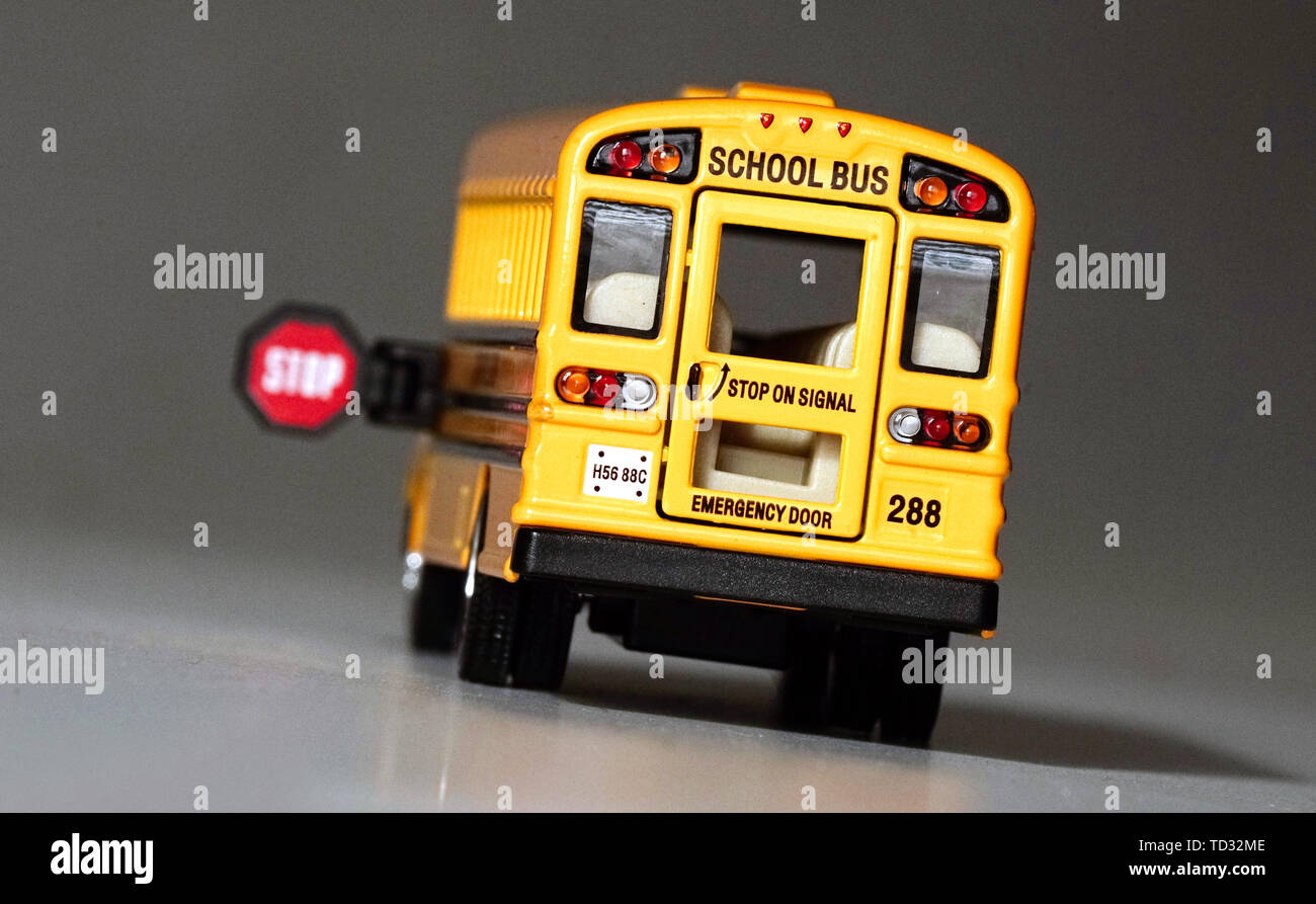 Montréal, Canada, juin 2019, 7.Toy school bus .Montréal, Québec, Canada.Credit:Mario Beauregard/Alamy Live News Banque D'Images