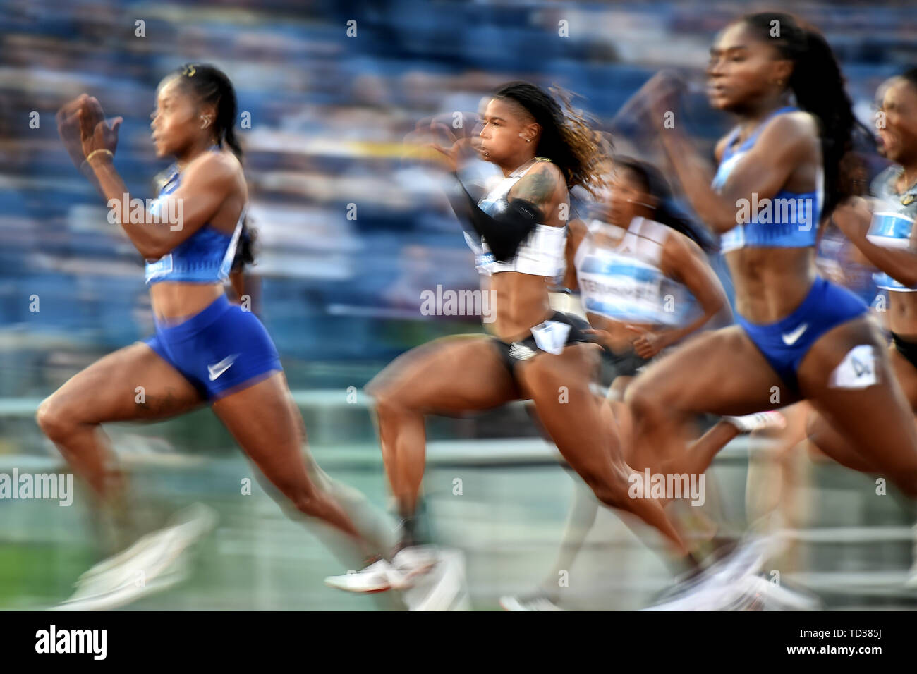 Elaine Thompson de la Jamaïque, Aleia Hobbs de United states et Dina Asher Smith de Grande-bretagne en concurrence dans la women's 100m à l'IAAF Diamond League Banque D'Images