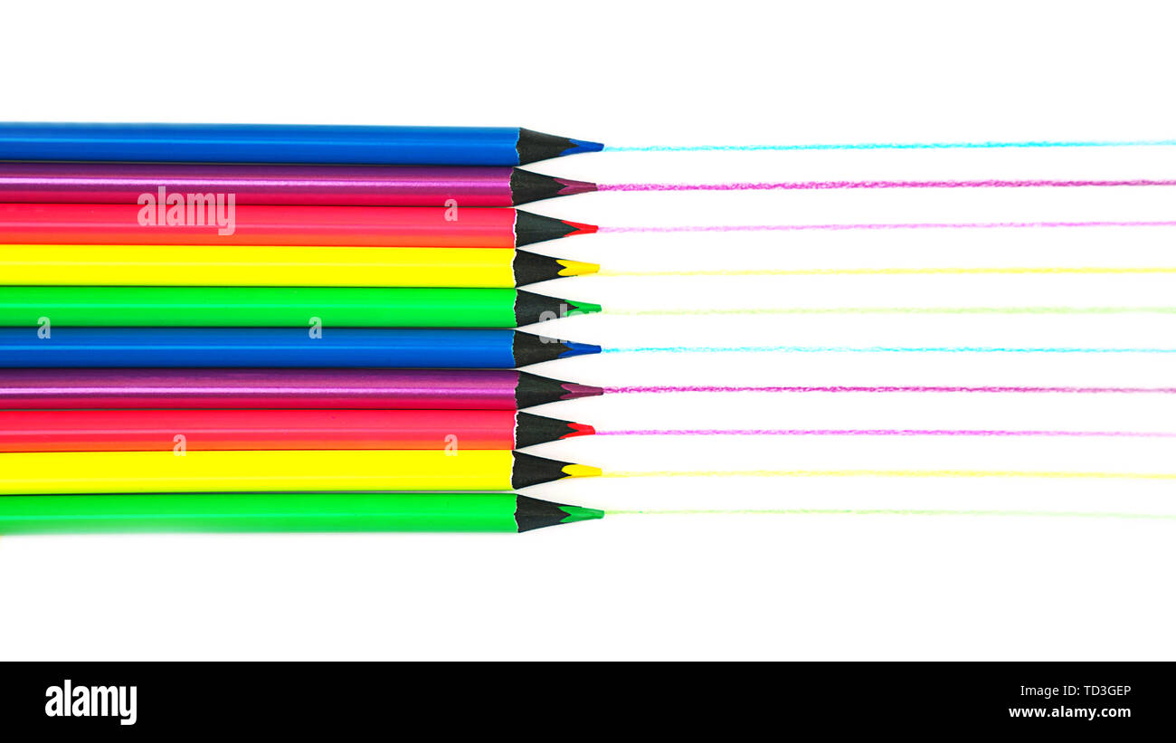 Mise en page créative de fournitures scolaires les couleurs néon motif crayons couleur tirées des lignes sur fond blanc, isolé. Banque D'Images