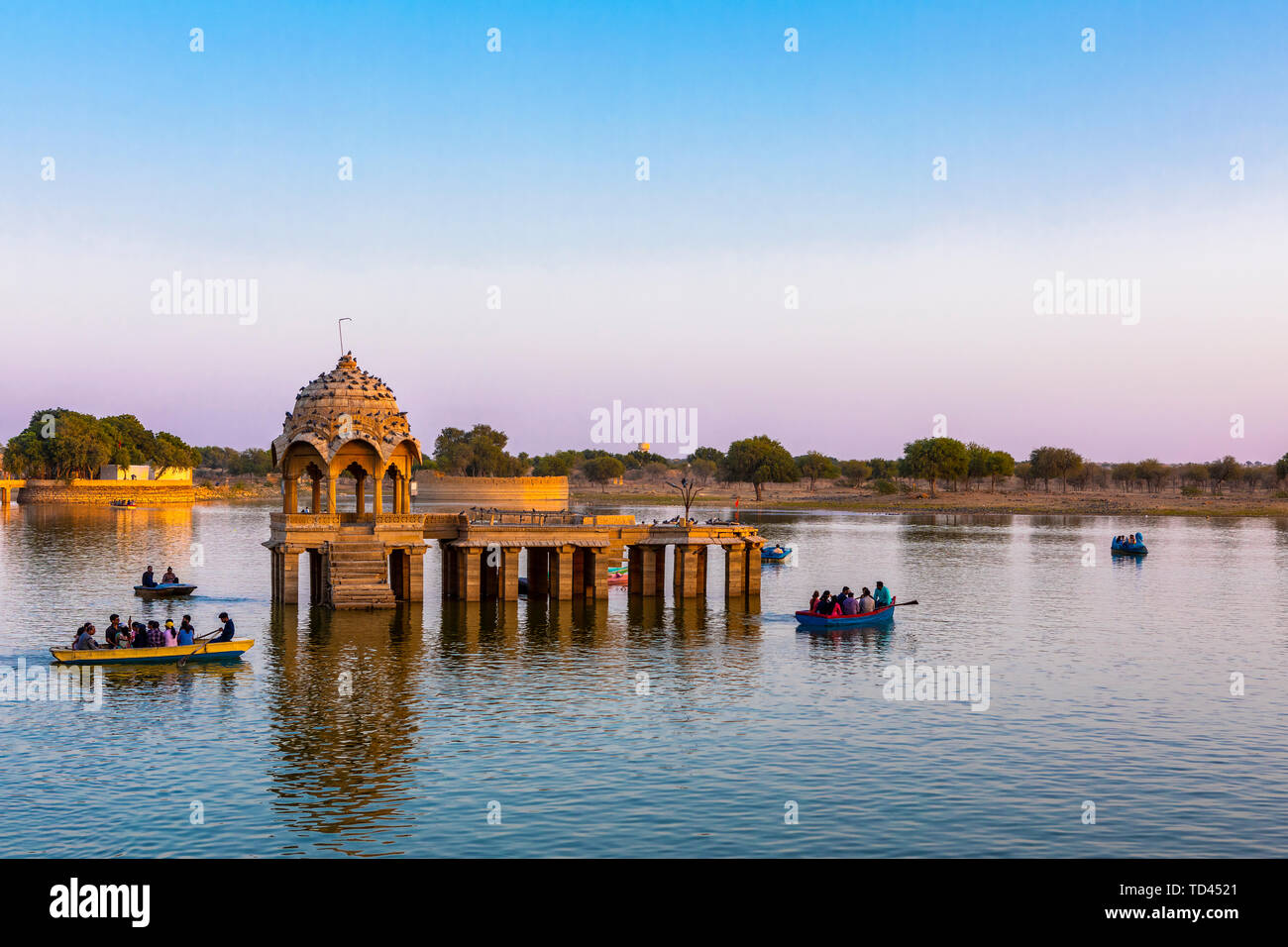 Gadisar Lake en fin d'après-midi, lumière, Jaisalmer, Rajasthan, Inde, Asie Banque D'Images