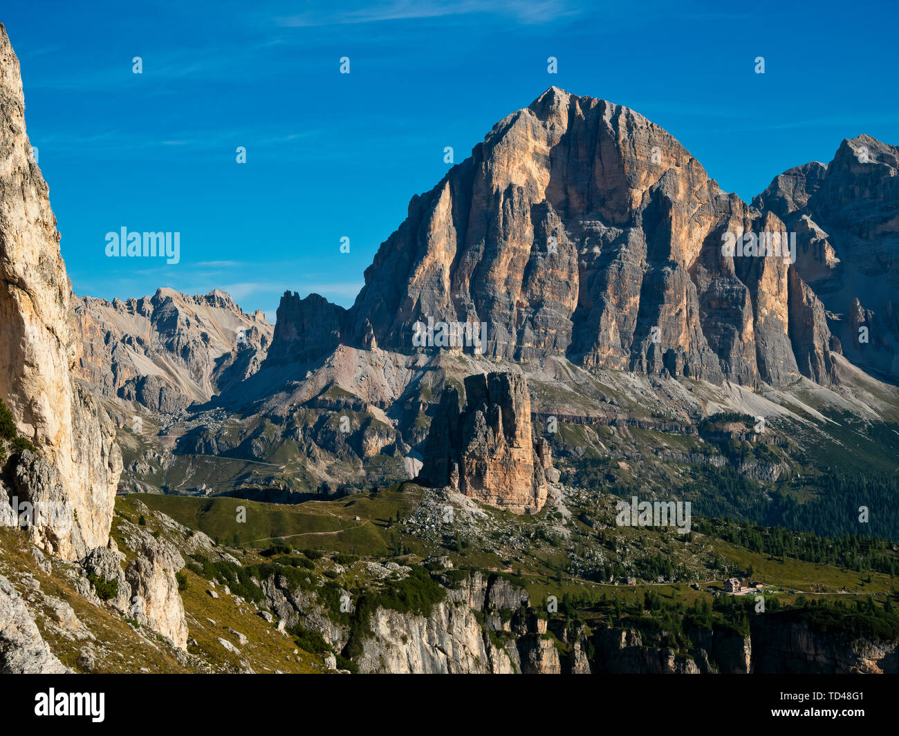 Col Giau, Cinque Torri et Tofana, Dolomites, Vénétie, Italie, Europe Banque D'Images