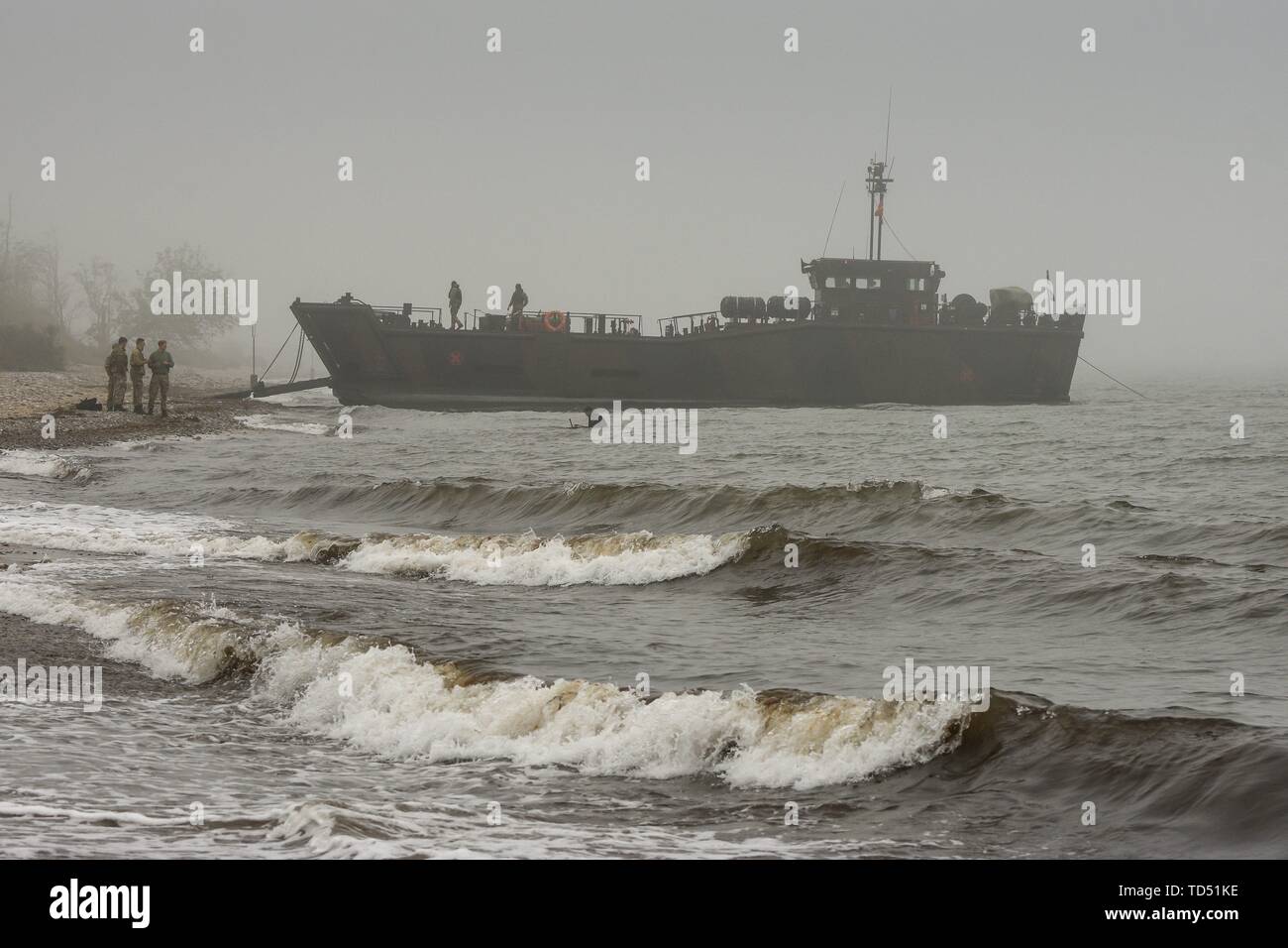 Langholz, Allemagne. 11 Juin, 2019. 11.06.2019, depuis lundi, le 10 juin, la Marine royale britannique gère la guerre amphibie avec le débarquement de l'HMS Albion dans le nord de l'Eckernforder bay à proximité du camping Gut Ludwigsburg près de Langholz dans le cadre de l'Manovers BALTOPS 2019. LCU Mk 10 L9732. | conditions dans le monde entier : dpa Crédit photo alliance/Alamy Live News Banque D'Images