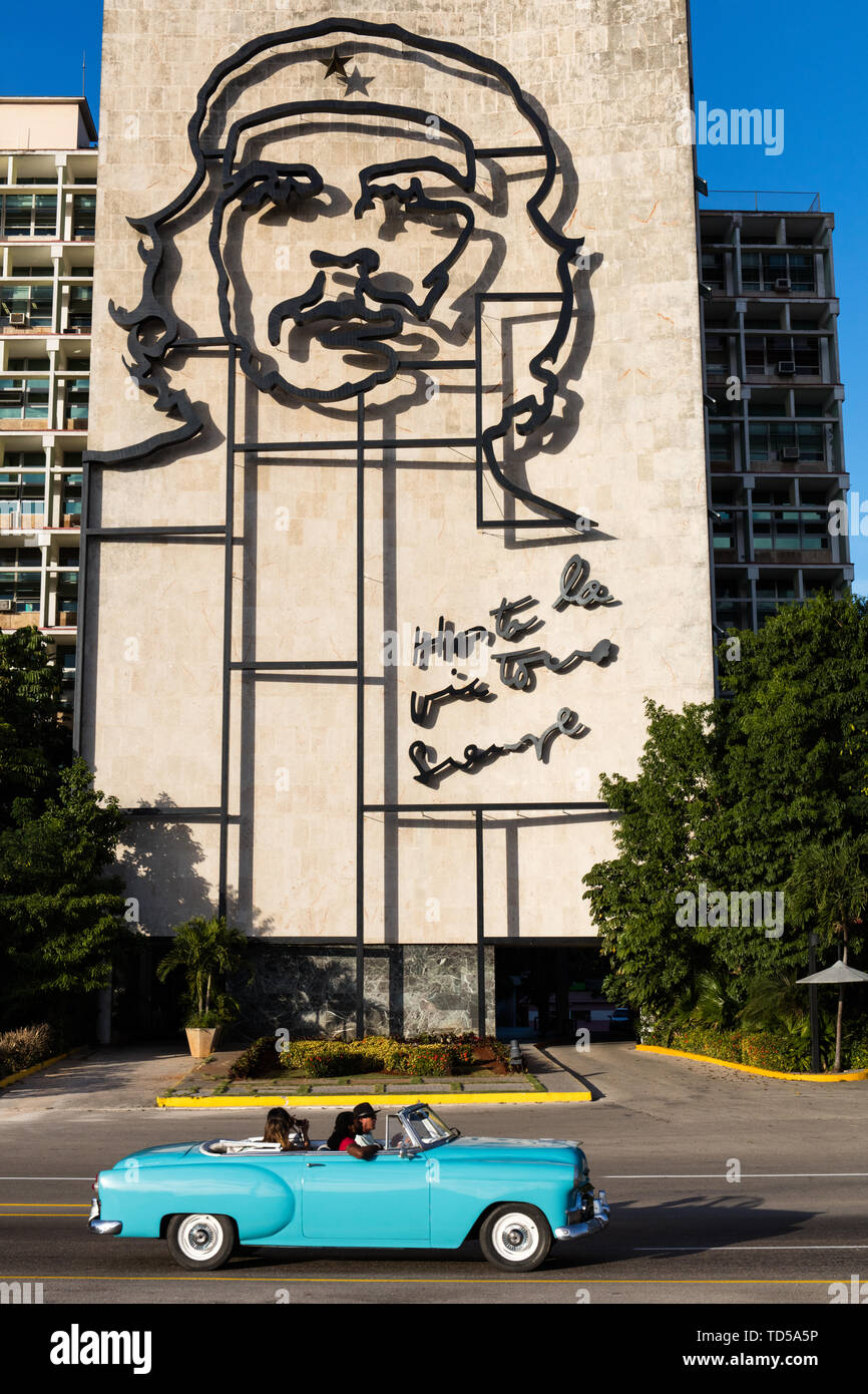 Market bleu et Che Guevara sculpture, la place de la Révolution, La Havane, Cuba, Antilles, Caraïbes, Amérique Centrale Banque D'Images