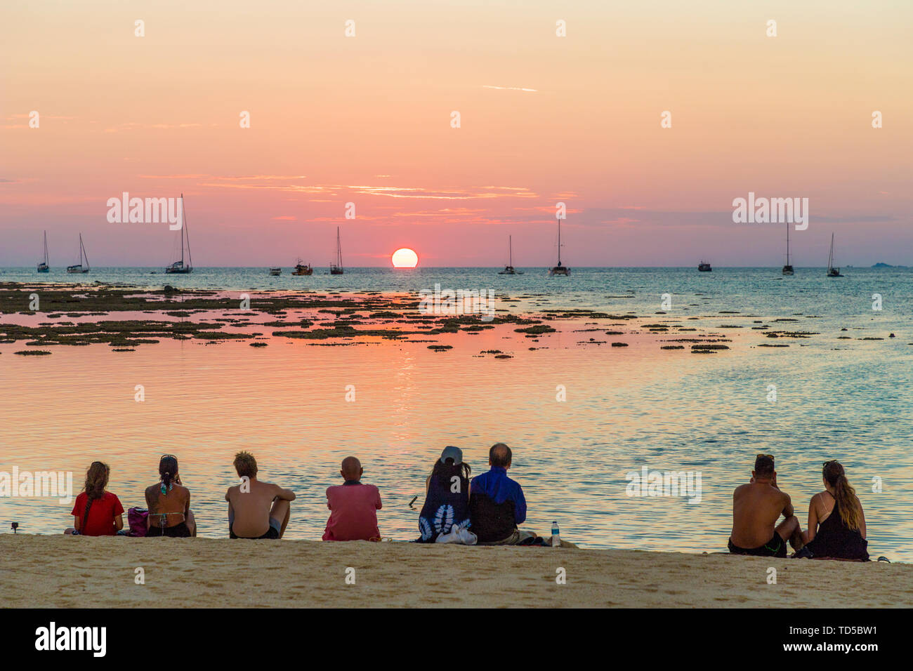 Coucher du soleil à Ko Lipe, au Parc National marin de Tarutao, Thaïlande, Asie du Sud, Asie Banque D'Images