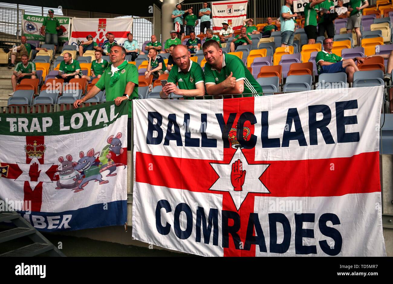 L'Irlande du Nord a été hopée dans les stands avant le match du groupe C de qualification à l'UEFA Euro 2020 à l'Arena de Borisov.APPUYEZ SUR ASSOCIATION photo.Date de la photo: Mardi 11 juin 2019.Voir PA Story football Belarus.Le crédit photo devrait se lire: Steven Paston/PA Wire.RESTRICTIONS : utilisation éditoriale uniquement, aucune utilisation commerciale sans autorisation préalable. Banque D'Images