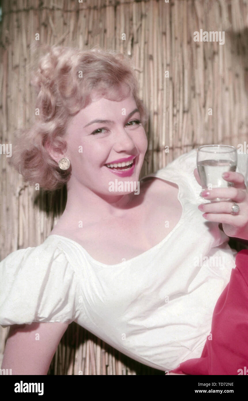 Renate Holm, deutsche Sopranistin Schauspielerin und Deutschland, 1950er Jahre. Soprano et actrice allemande Renate Holm, l'Allemagne des années 1950. Banque D'Images