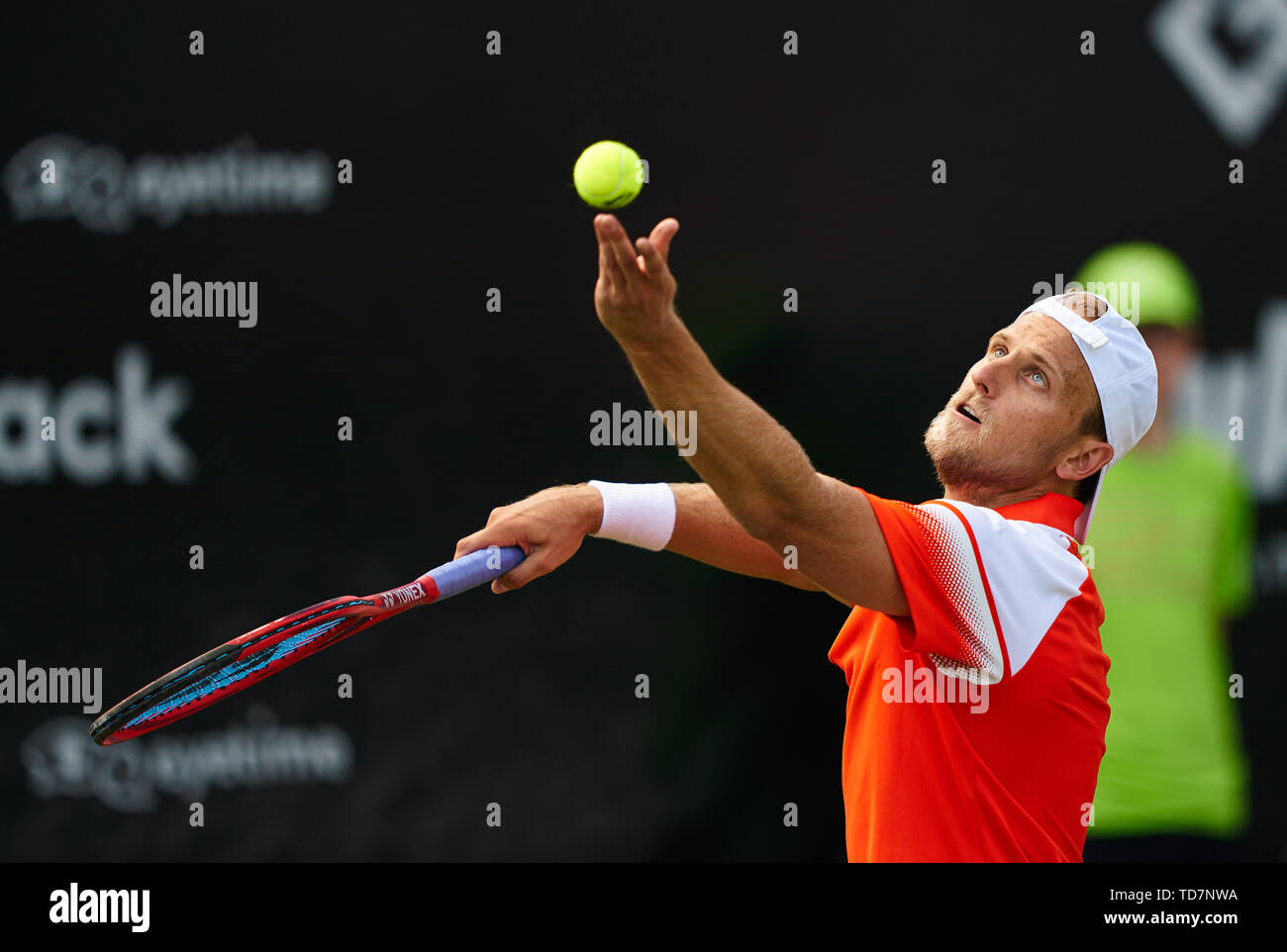 Stuttgart, Allemagne. 13 Juin, 2019. Denis KUDLA (USA) en action dans son match contre GAEL MONFILS (FRA) à l'ATP Tennis Open Mercedes sur l'herbe à Stuttgart , Juin 13, 2019. Crédit : Peter Schatz/Alamy Live News Banque D'Images